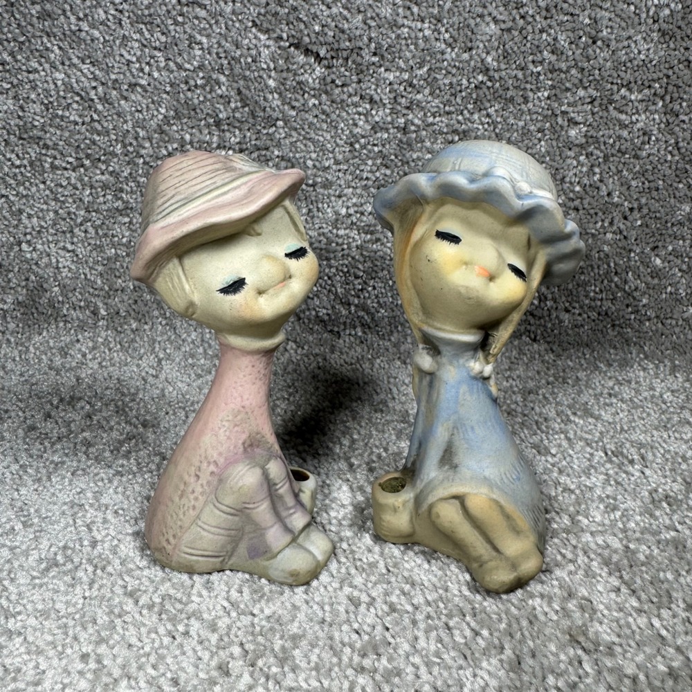 UCTCI Trixie Poppet Figurines Pink Blue Matte Ceramic Vintage Japan Set of 2